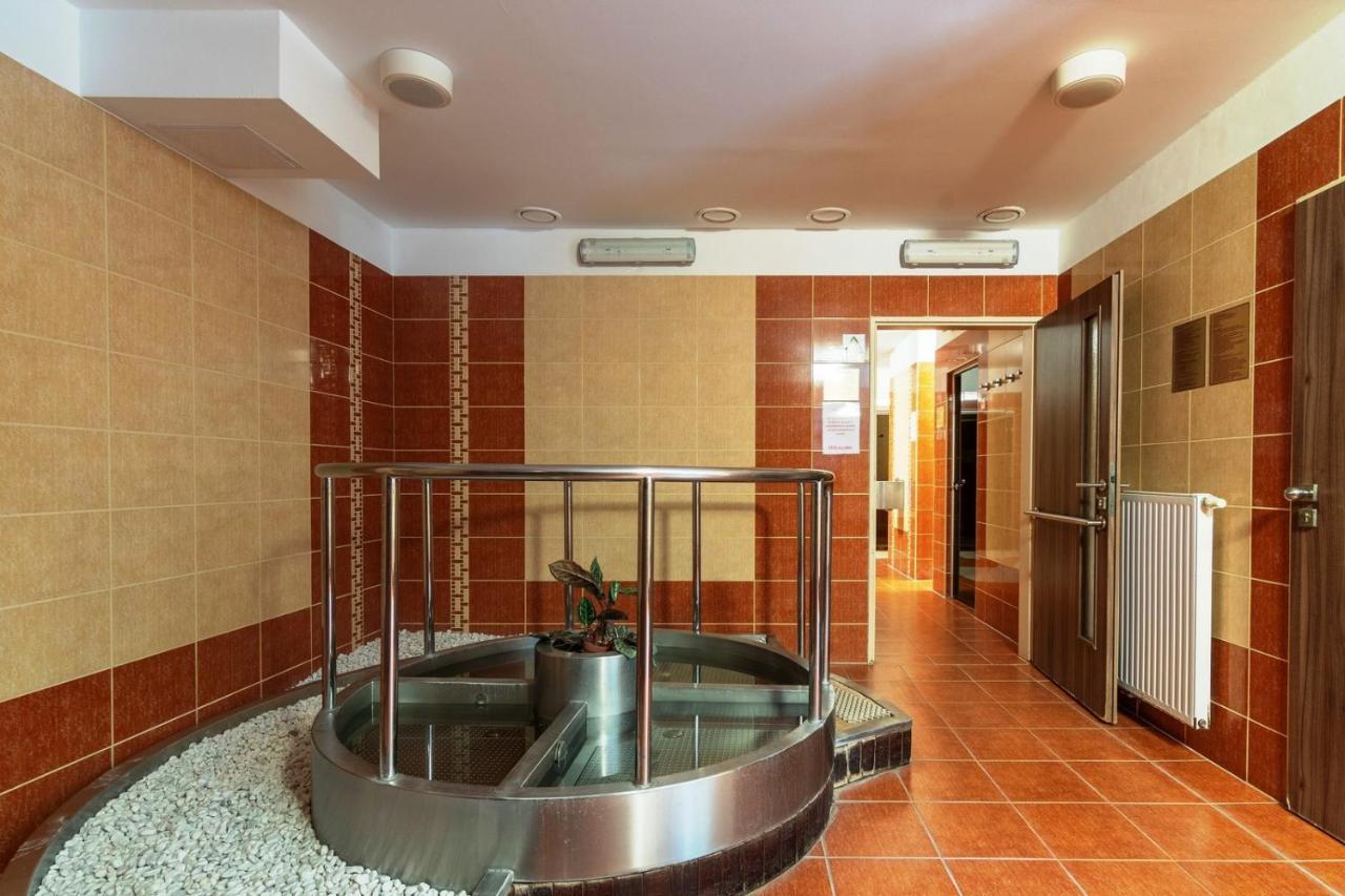 Wellness Hotel Pod Kycmolem ฮอร์นีลอมนา ภายนอก รูปภาพ
