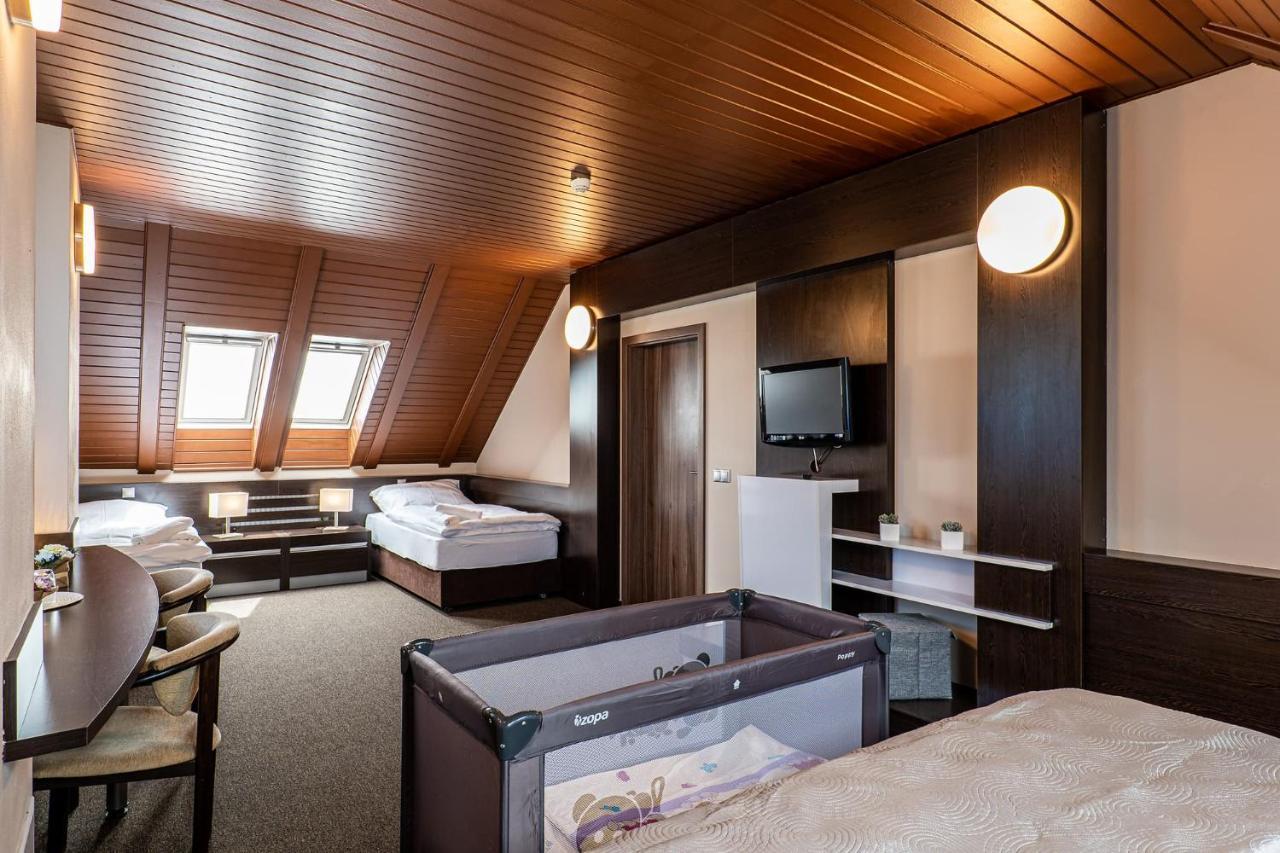 Wellness Hotel Pod Kycmolem ฮอร์นีลอมนา ภายนอก รูปภาพ