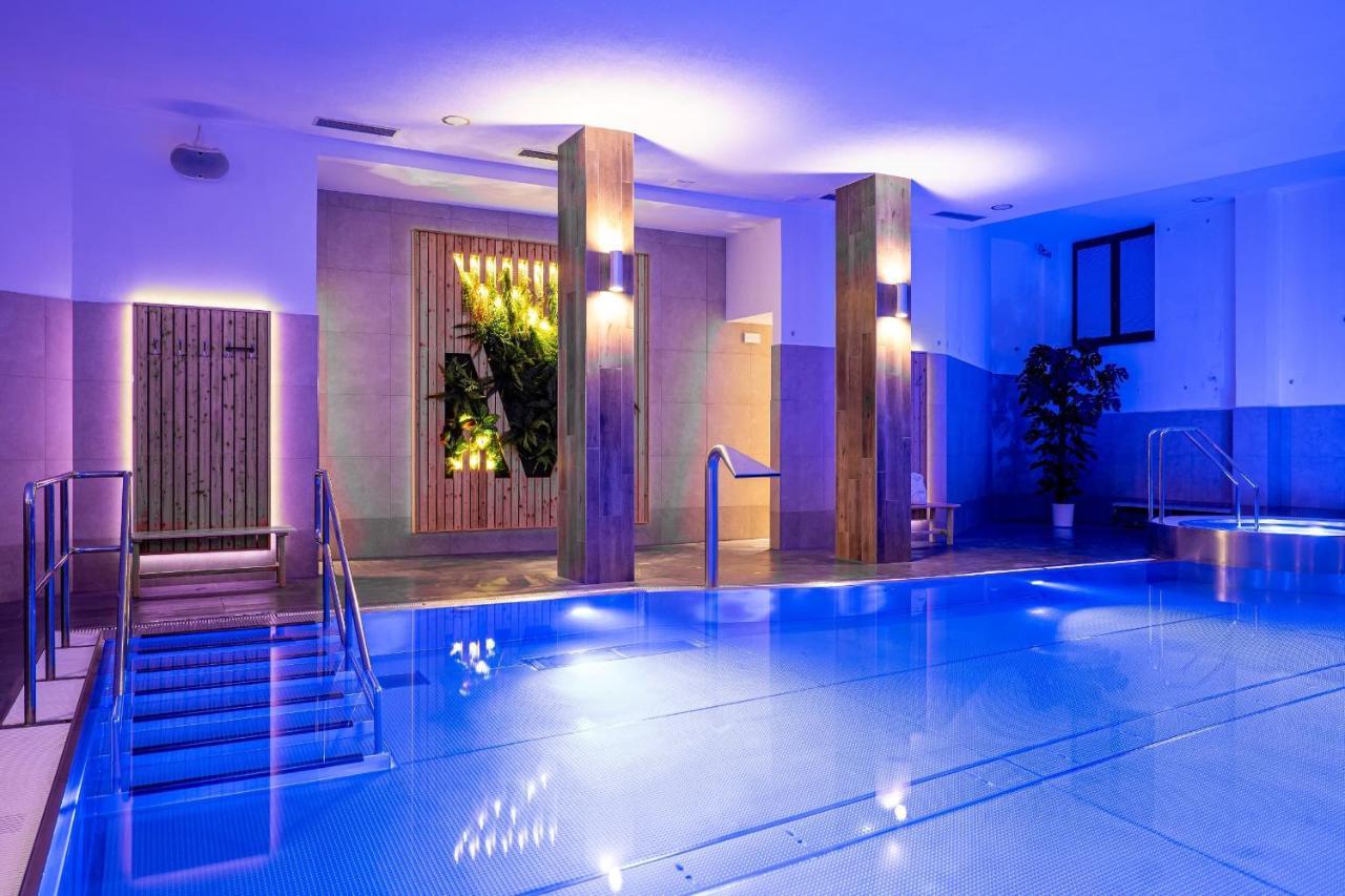 Wellness Hotel Pod Kycmolem ฮอร์นีลอมนา ภายนอก รูปภาพ